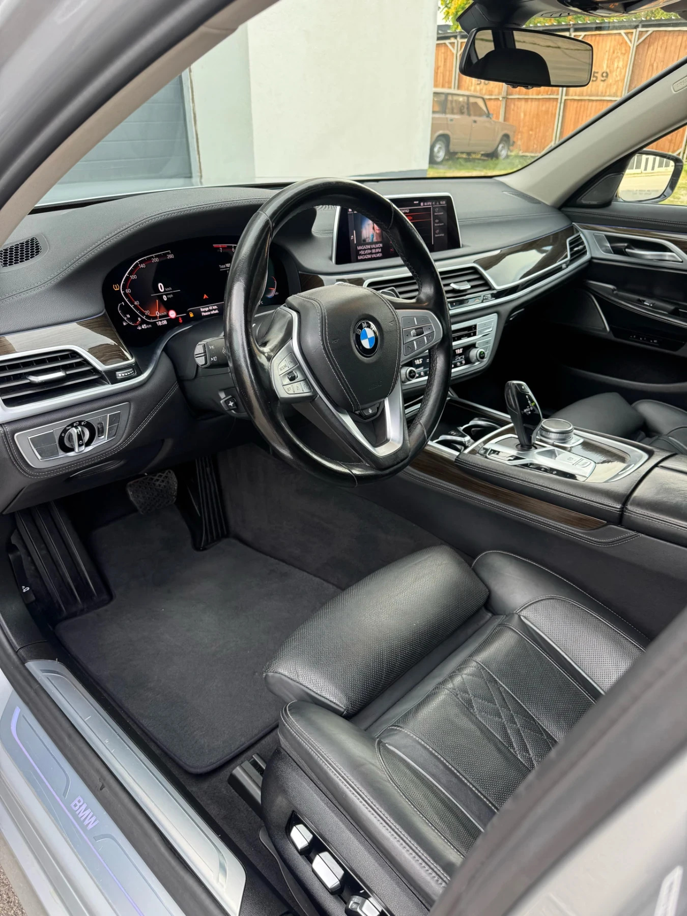 2021 BMW 740iL M Sport Facelift - Image 8