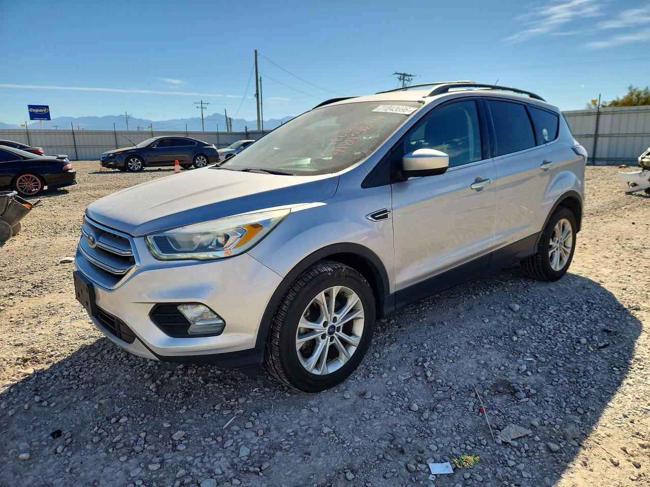 2017 FORD ESCAPE SE