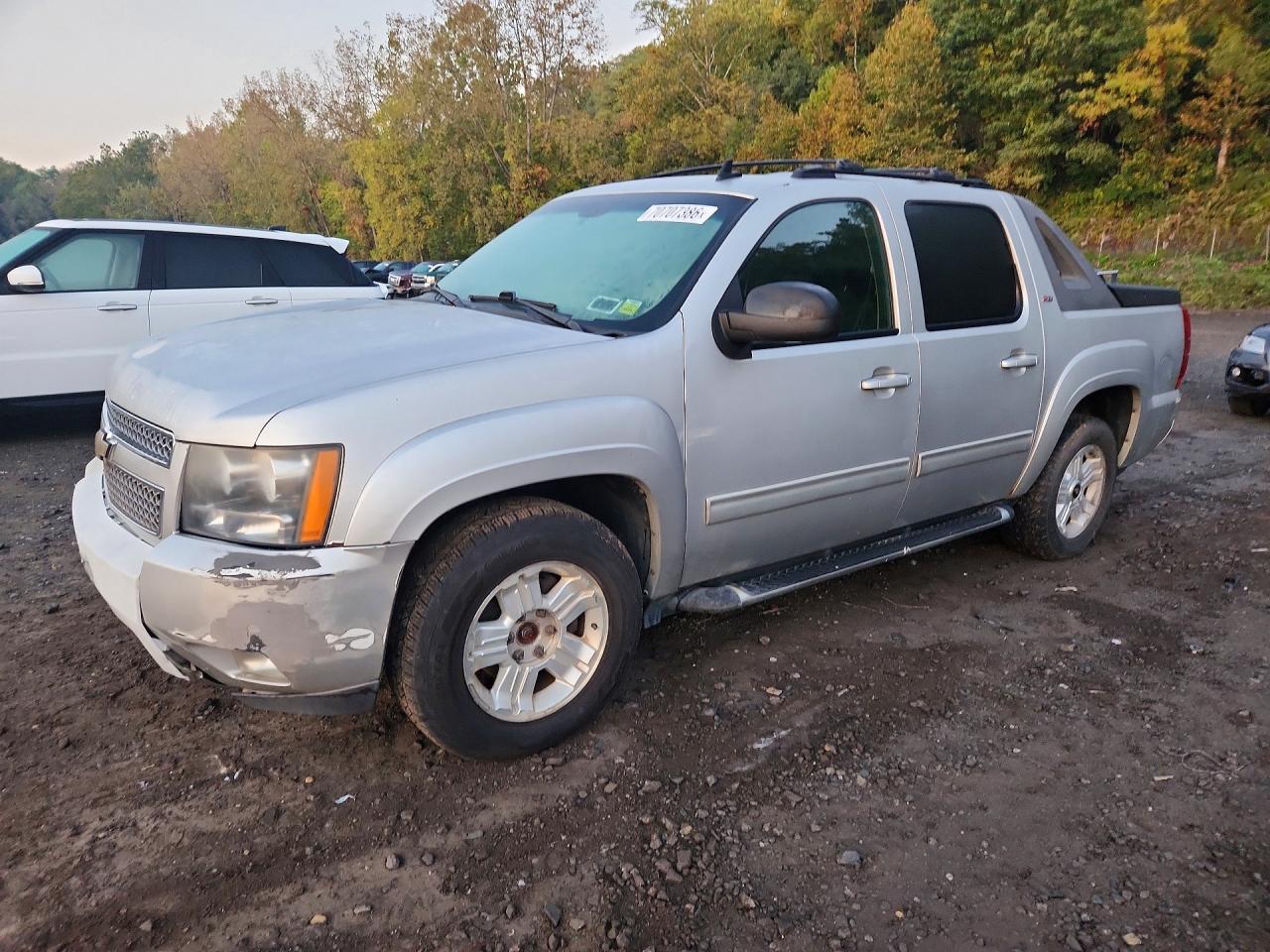 2011 CHEVROLET AVALANCHE LT
